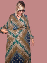 Abito lungo incrociato fantasia foulard Susy Star