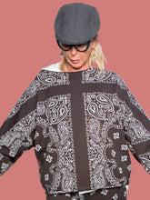 Felpa donna morbida in fantasia paisley nera