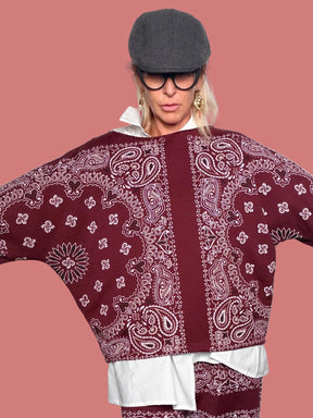 Felpa donna morbida in fantasia paisley bordeaux