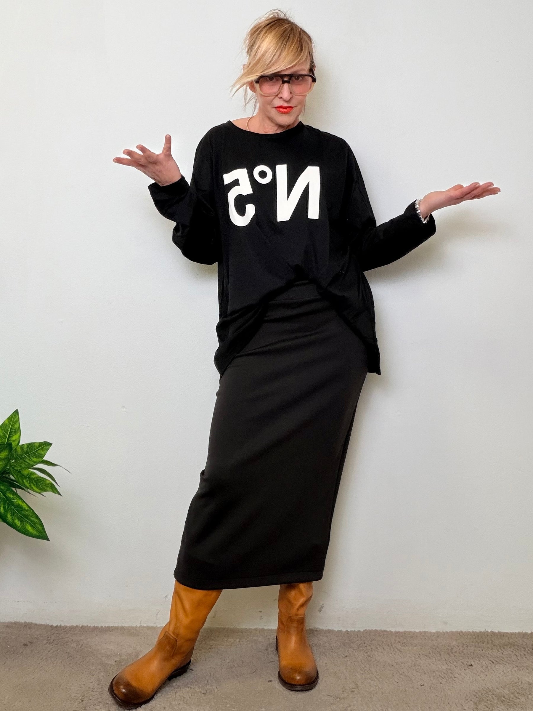 Gonna Over jersy snellente  – comfort con carattere