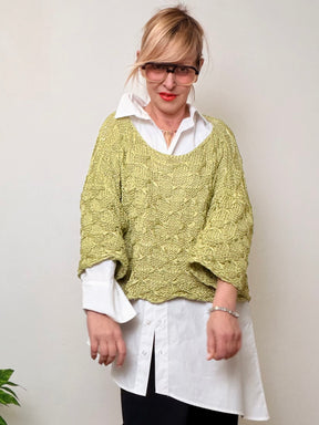 Maglia crochet  over – comfy con stile