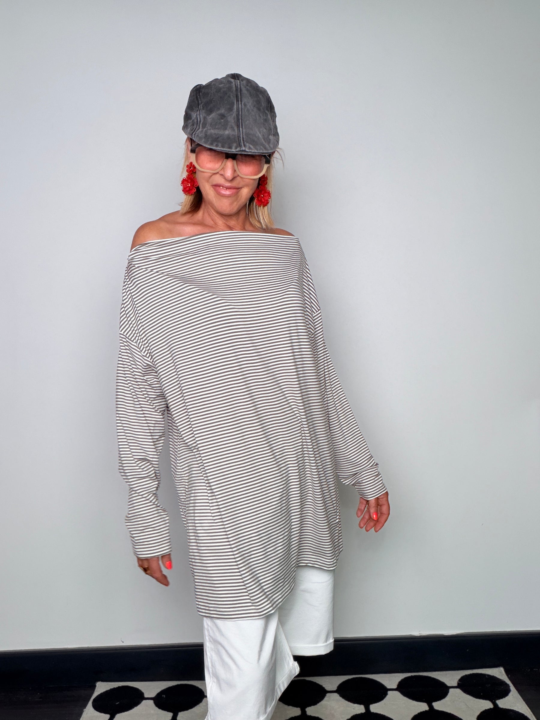Maglia Oversize a Righe Marinière con Scollo a Barca