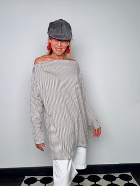 Maglia Oversize a Righe Marinière con Scollo a Barca