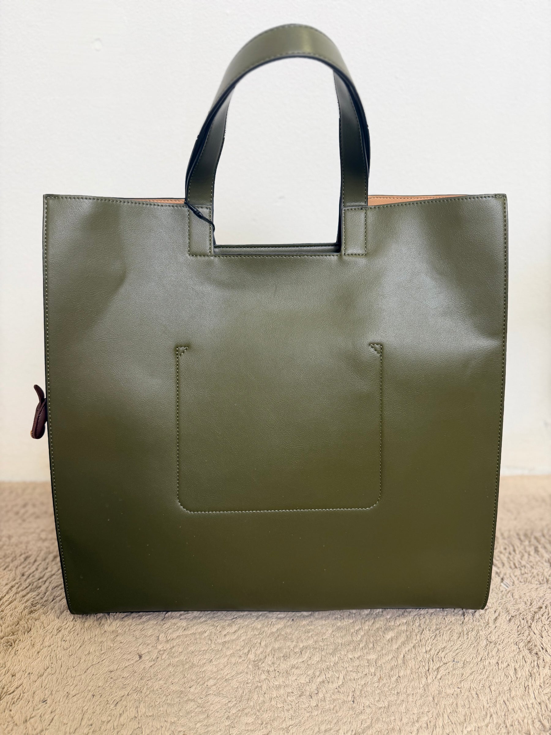 BORSA SHOPPER STRUTTURATA CON CHARMS