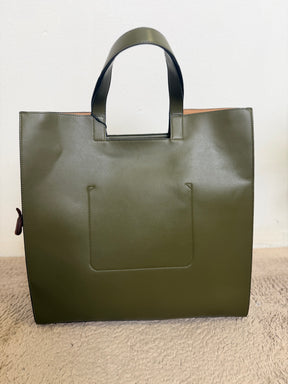 BORSA SHOPPER STRUTTURATA CON CHARMS