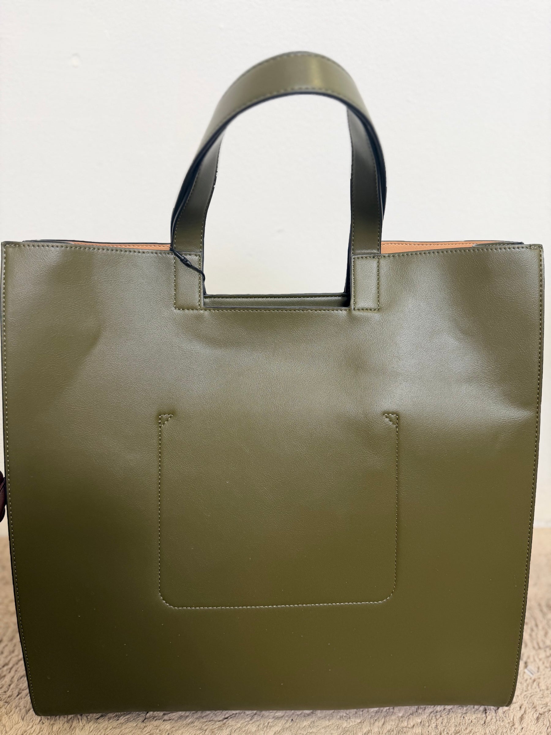 BORSA SHOPPER STRUTTURATA CON CHARMS