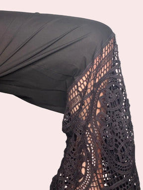 Pantalone Wide Leg con Inserto in Pizzo Macramé