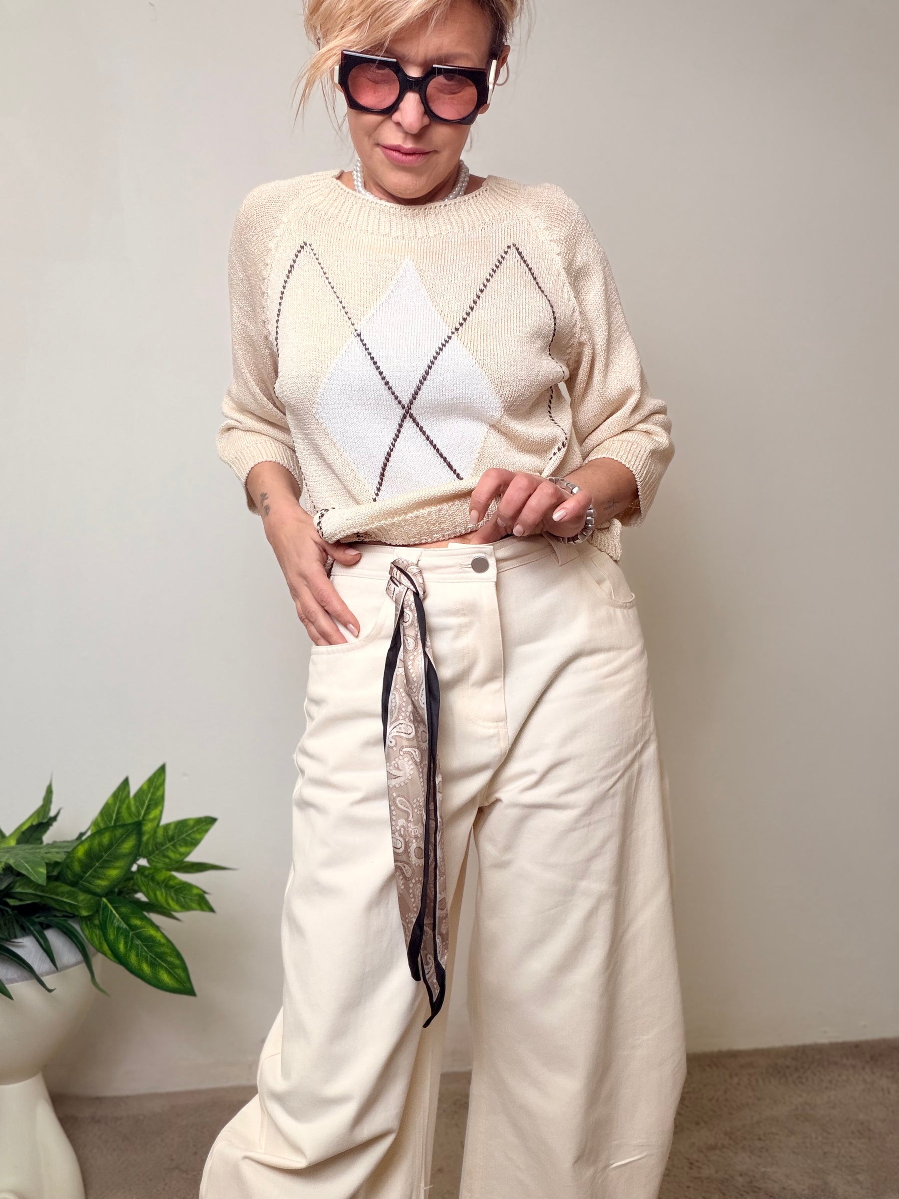 PANTALONE BANANA CON FOULARD