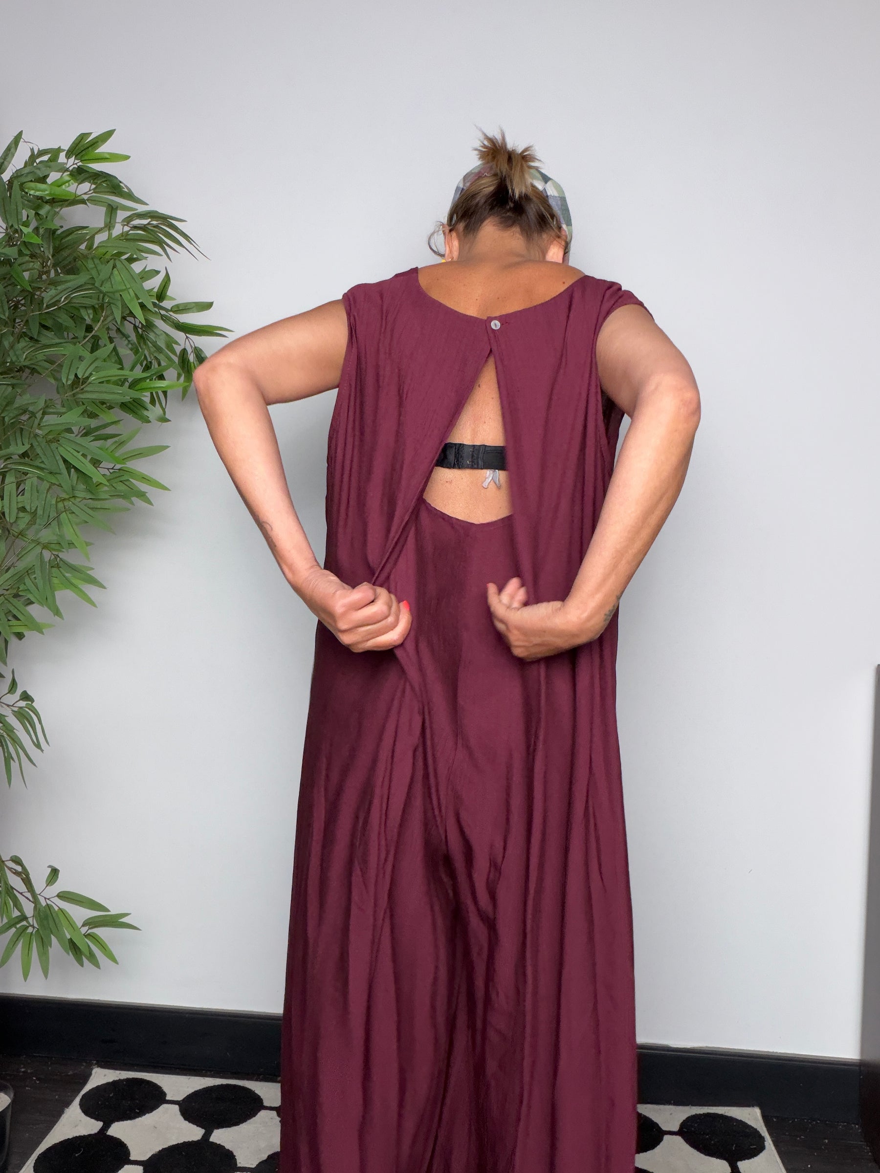 Tuta Jumpsuit con Drappeggio Posteriore