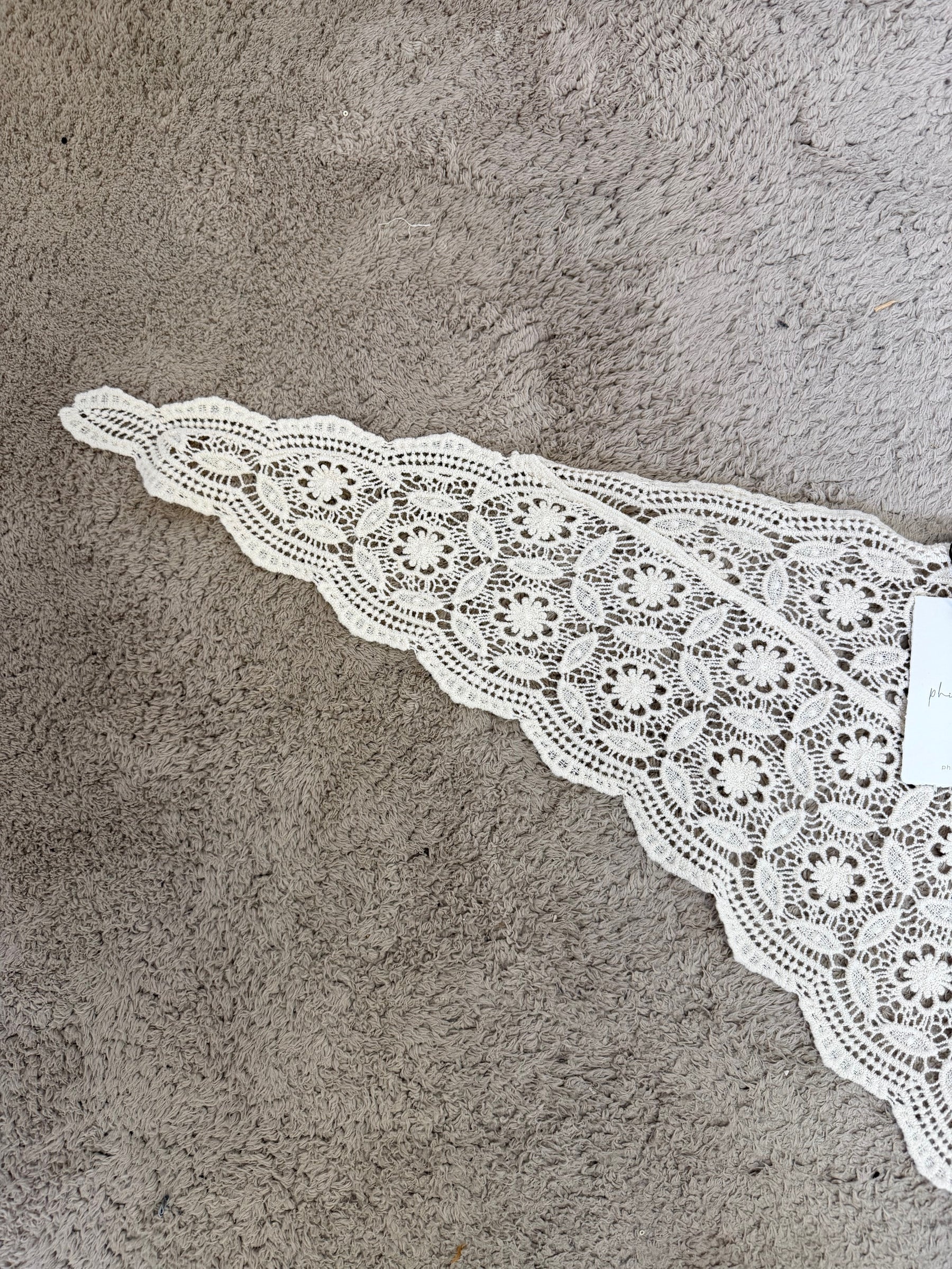 Foulard Statement da Indossare sui Pantaloni