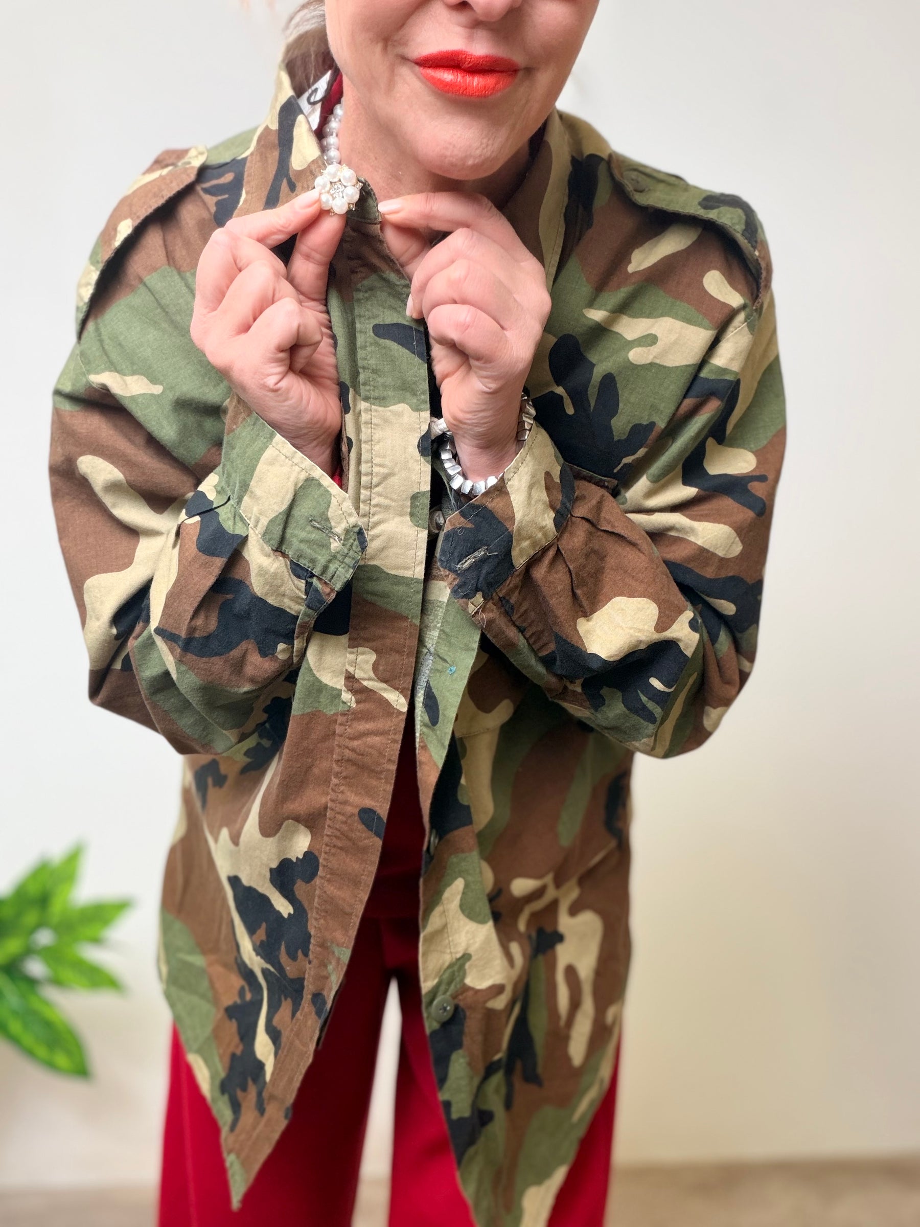 GIACCA  CAMICIA VINTAGE  CAMOUFLAGE CON PATCH IRONICA