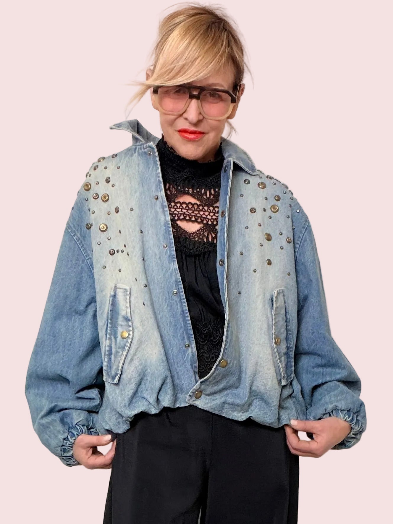Bomber Denim con Borchie