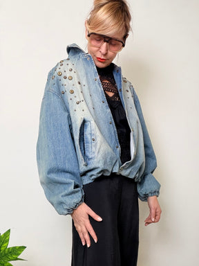 Bomber Denim con Borchie