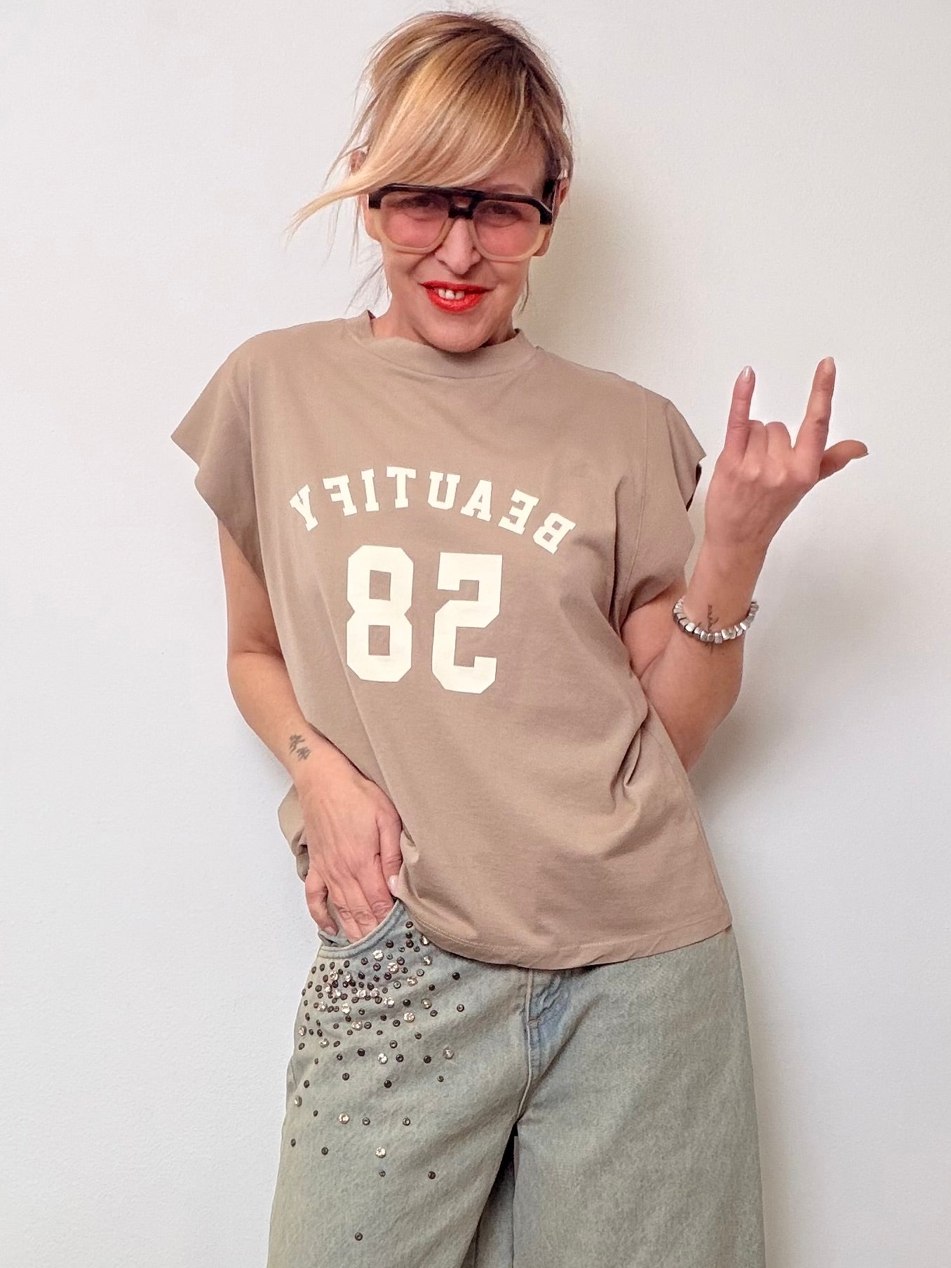 T-Shirt Over College Mood