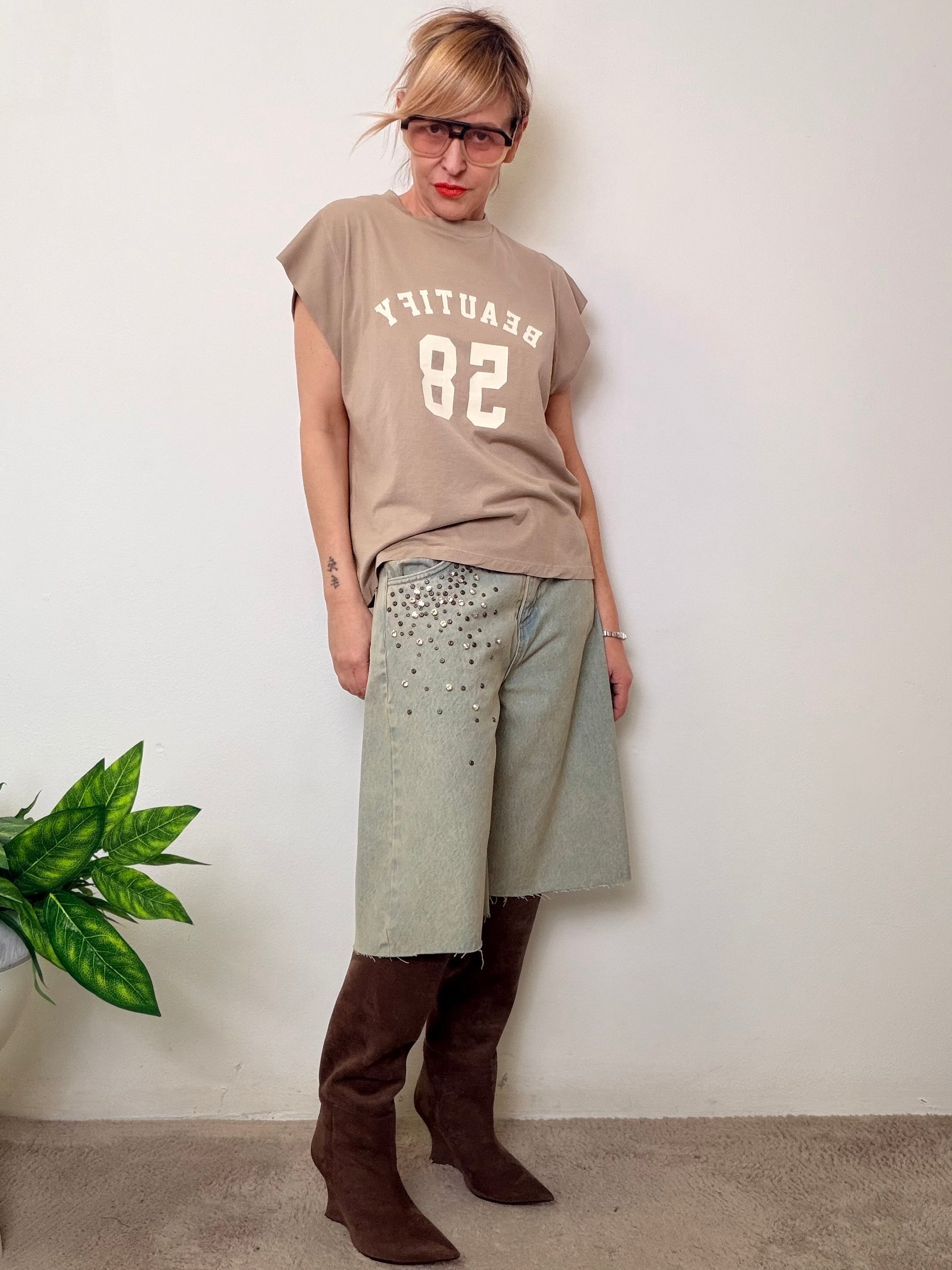 Bermuda Easy Chic con Borchie