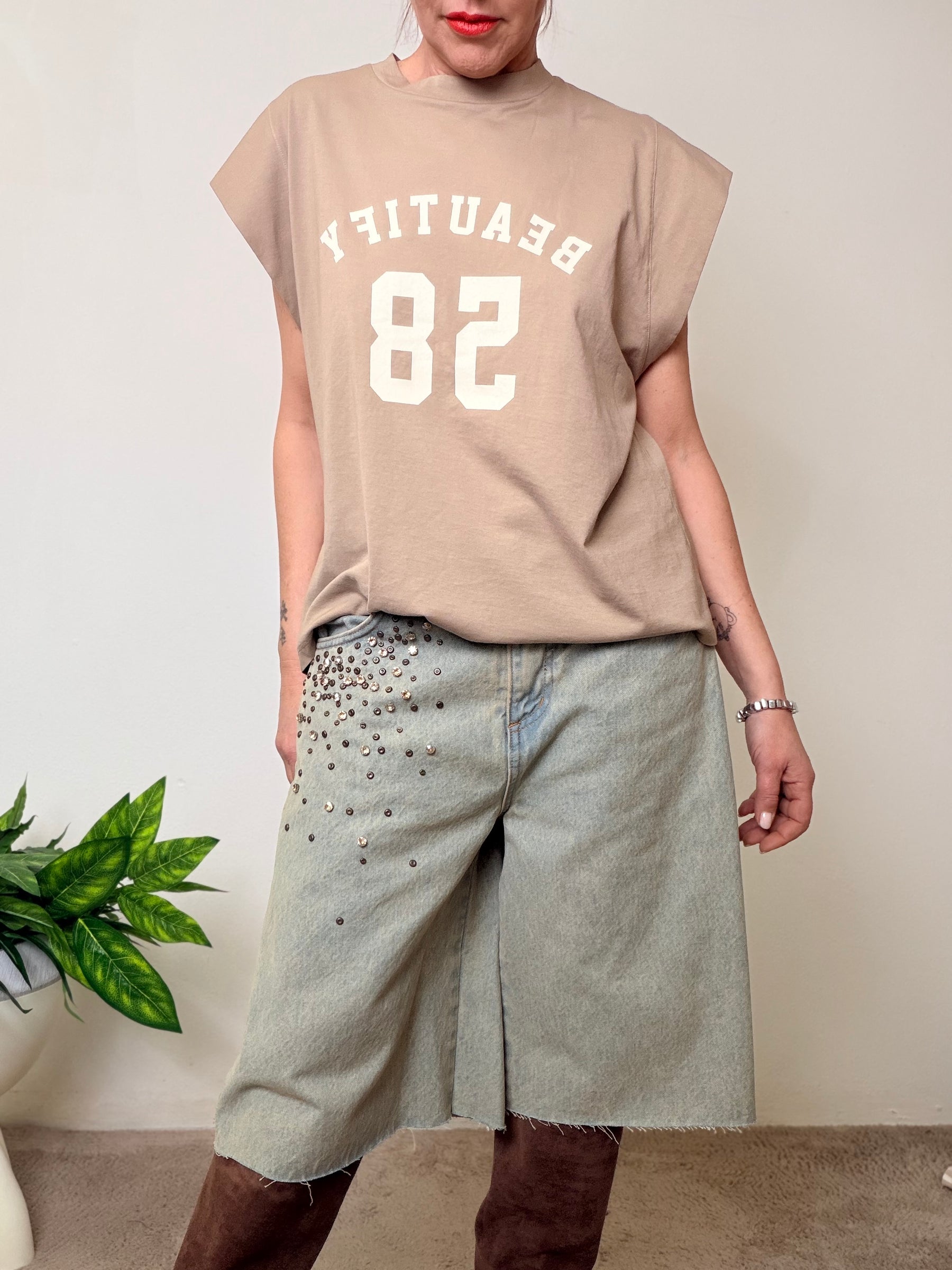 Bermuda Easy Chic con Borchie