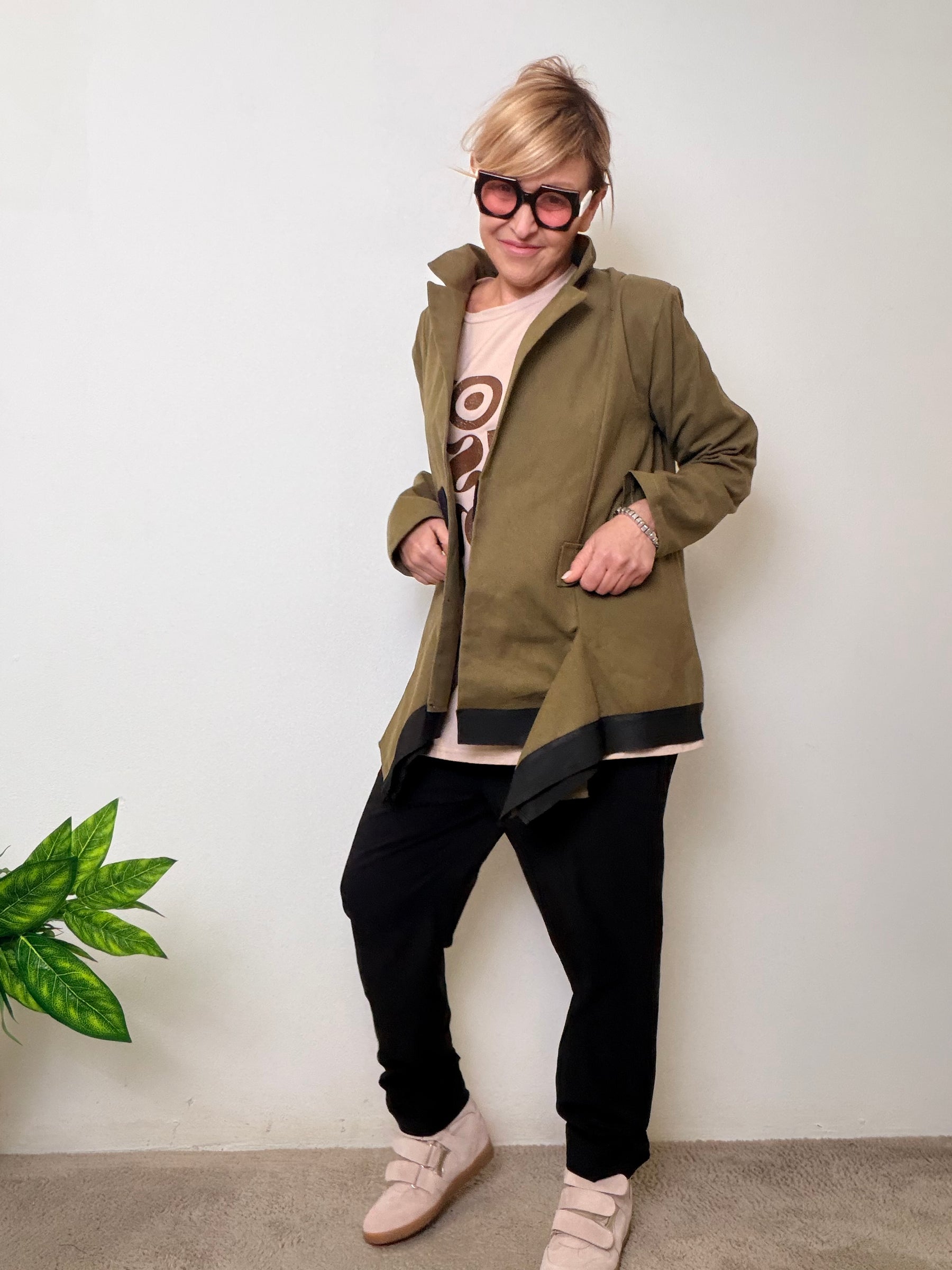 Giacca over destrutturata con fondo a contrasto