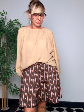 Bermuda a Righe con Stampa Floreale e Bordo Crochet in Vita