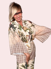 Kimono Jacket Patchwork in Seta con Stampa Botanica e Inserti Geometrici