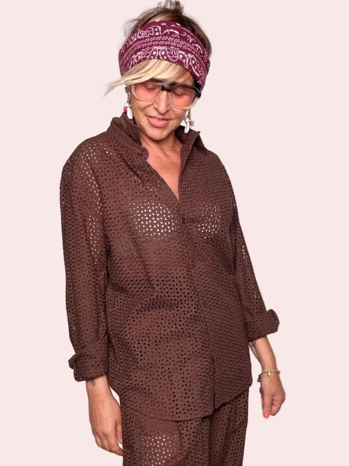 Camicia Oversize in Sangallo Marrone con Maniche Lunghe e Risvolto