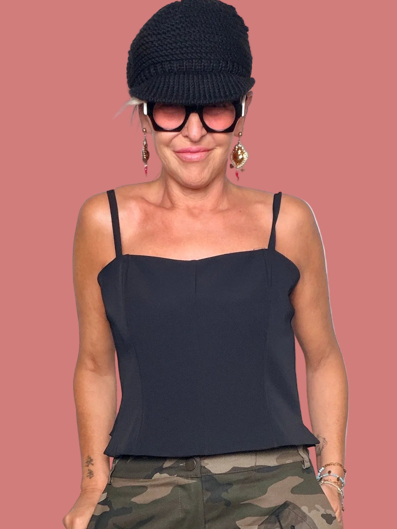 Top Nero Fluido con Spalline Sottili Le Streghe