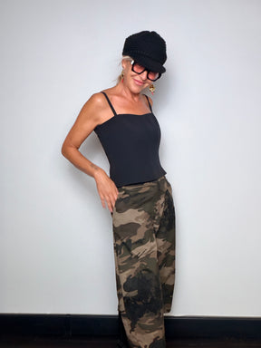 Bermuda Culotte Camouflage con Applicazioni Le Streghe