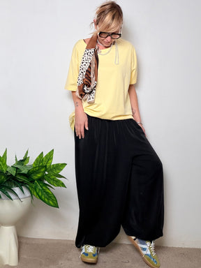 Pantalone over modello odalisca