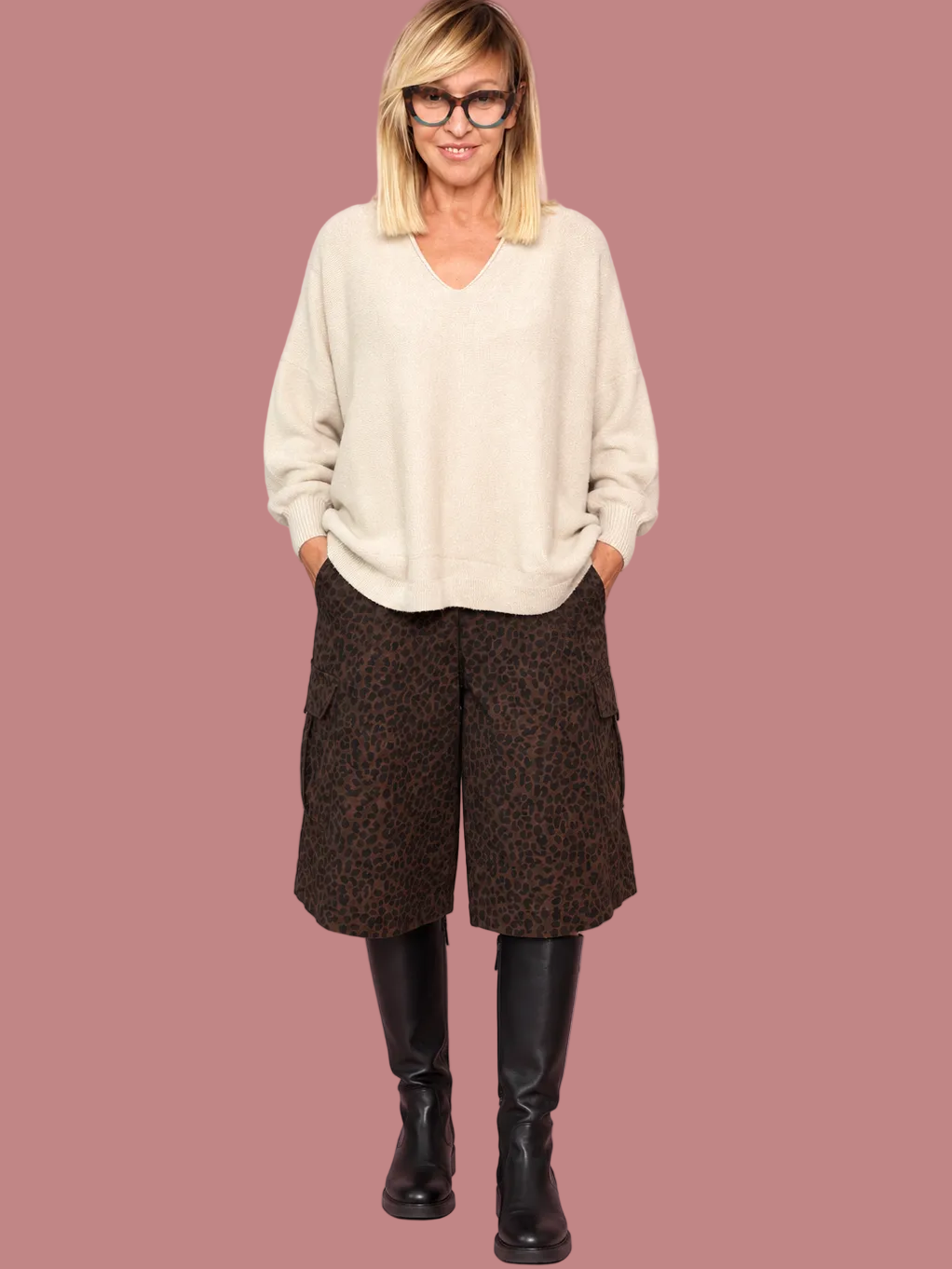 Bermuda cargo animalier con elastico in vita