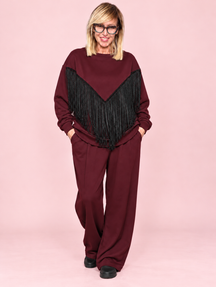 Completo over con frange e pantaloni morbidi