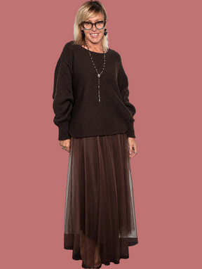 Abito smanicato con gonna in tulle e maglia over abbinata