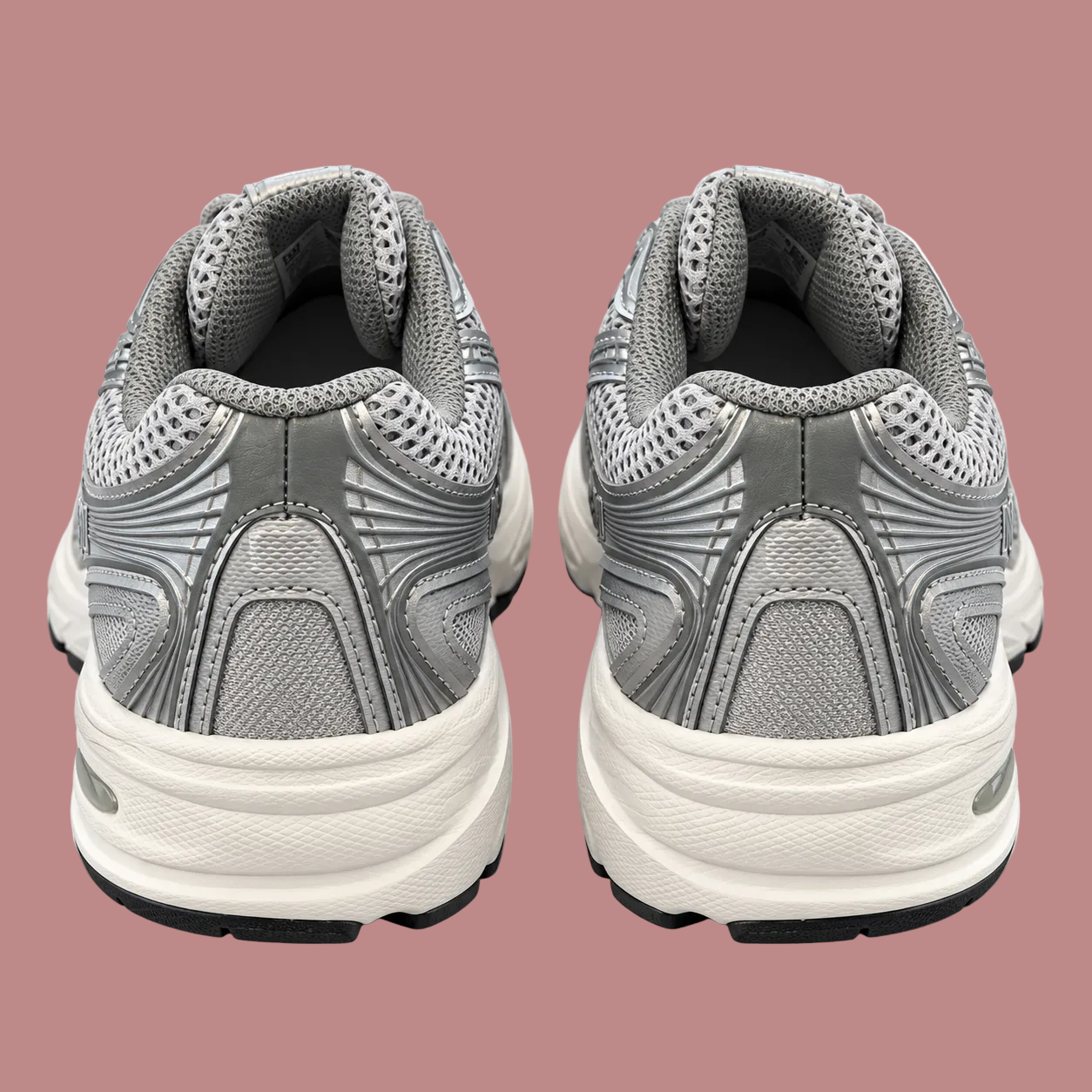 New Balance 740 grigio argento, vista posteriore