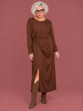 Abito midi con nodo laterale e spacco Déjà Vu – Moro – modella master