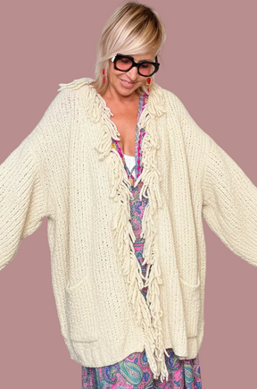 Cardigan Oversize con Frange – Nero / Viola Melanzana