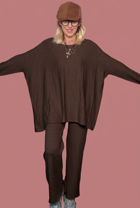Completo over in maglia con pantalone ampio