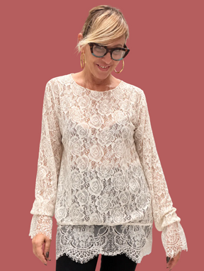 Maglia due pezzi con sottomaglia in pizzo floreale