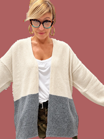 Cardigan bicolore beige e azzurro con retro a righe DEJA VU