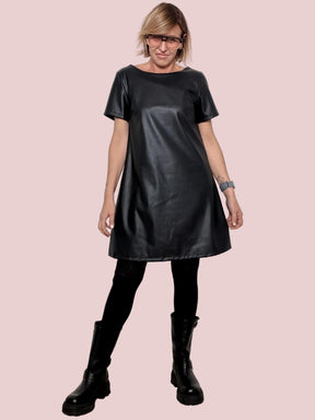 FEMALE - ABITO IN ECOPELLICIA LISCIA CON FIOCCO POSTERIORE  MINIMAL DI GIORNO, CHIC DI SERA 39202SYP/ NERO FEMALE 