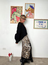 FEMALE - Maglia lavorata con retro più lungo NERA VA607/ NERO FEMALE 