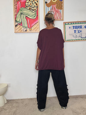 DEJA VU - Maglia oversize bordeaux  stile minimal comodo e versatile A24BU406/ BORDEAUX DEJA VU 