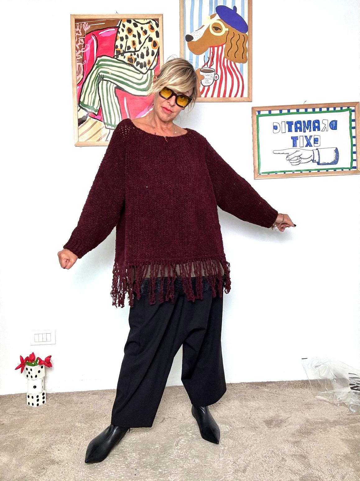 DEJA VU - Maglia oversize con frange decorative bordeau A25SS402/ BORDEAUX DEJA VU 