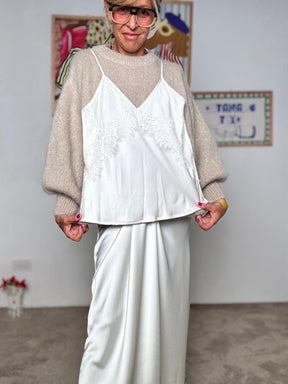 SOUVENIR - Maglia con top cucito: stile unico e praticità in un solo capo! BEIGE S38M1117/ BEIGE SOUVENIR 