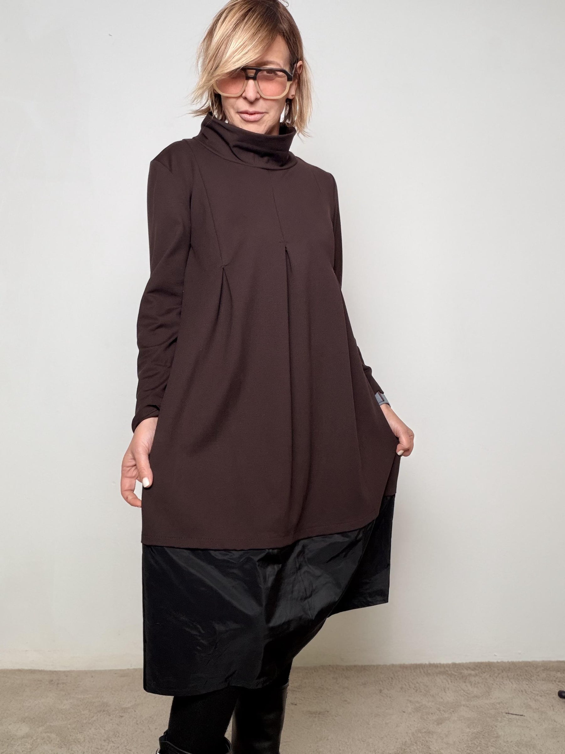 FEMALE - ABITO A DUE STRATI CON COLLO MORBIDO  VOLUME GIOCOSO, STILE ORIGINALISSIMO 39262LMB/ MORO FEMALE 