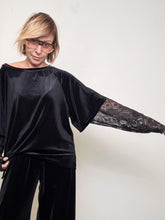 SUSY STAR - Maglia morbida in velluto con maniche in pizzo STSS0005/ NERO SUSY STAR 