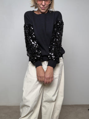 FEMALE - MAGLIA CON MANICHE IN PAILLETTES  BASIC IN CORPO, PARTY SULLE MANICHE ZM59137/ NERO FEMALE 