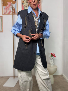 SOUVENIR - Gilet "IL PICCOLO PRINCIPE"  Stile retrò con un tocco dironia di lusso GRIGIA F38X0156/ GRIGIO SOUVENIR 