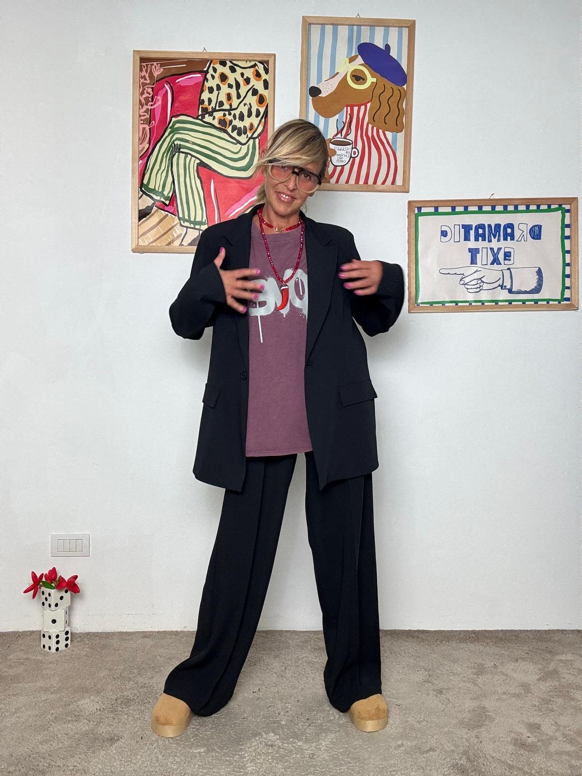 DEJA VU - Pantalone ampio donna  elegante e confortevole NERA A25SG201/ NERO DEJA VU 