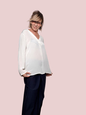 DEJA VU - Camicia Soft Light  fluida, luminosa e irresistibilmente elegante A25AN107/ LATTE DEJA VU 