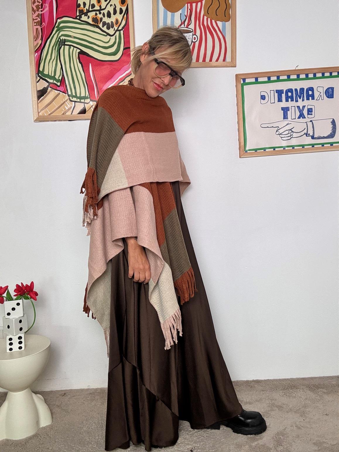 FEMALE -Mantella Abbraccio Nomade  A Quadri con Frange CO96001/ RUGGINE/ROSA FEMALE 