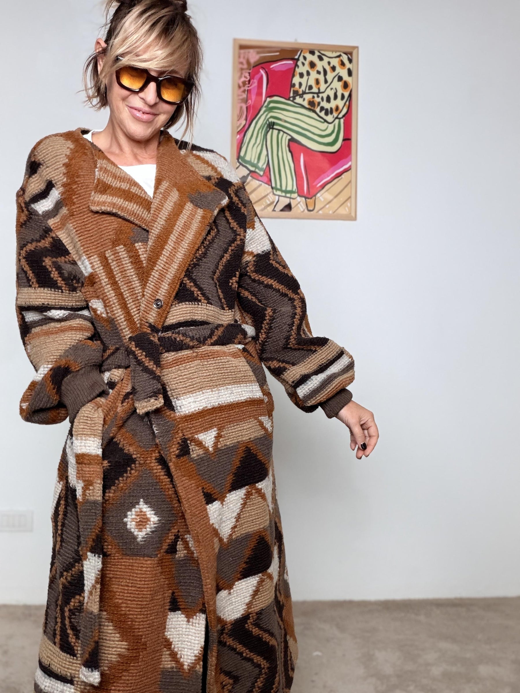 FEMALE - Cappotto Over Geometrico con Cintura A6974-H96/ FANTA CAMEL/MORO FEMALE 