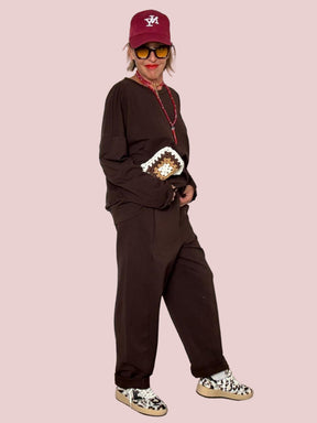 DEJA VU - Pantalone morbido a gamba larga  Comfort e stile a ogni passo moro A25RU211/ MORO DEJA VU 